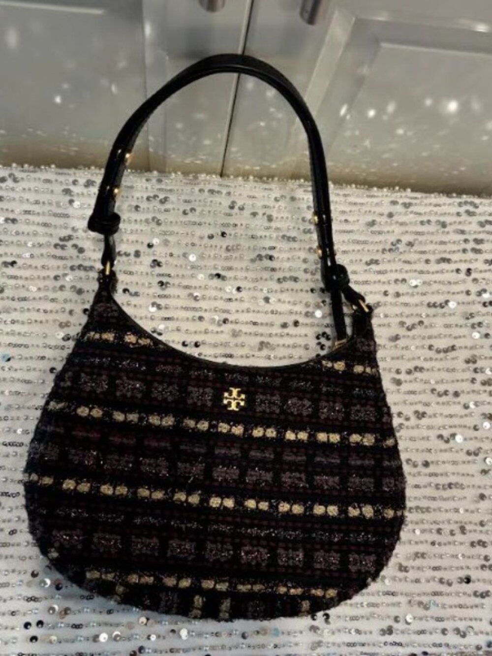 Tory Burch Tweed-Pattern Shoulder Bag – Black, Burgundy & Gold - Picture 2 of 8